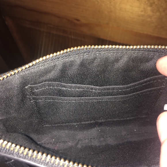 Hardly used COACH WRISTLET - Picture 4 of 4